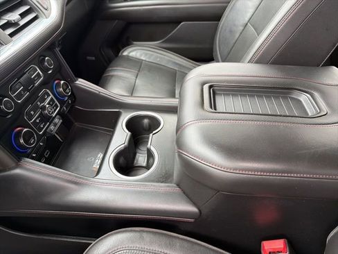 Used 2021 Chevrolet Suburban RST w/ Luxury Package image 14