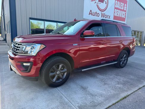 Used 2021 Ford Expedition XLT w/ FX4 Off-Road Package AWD/4WD image 7