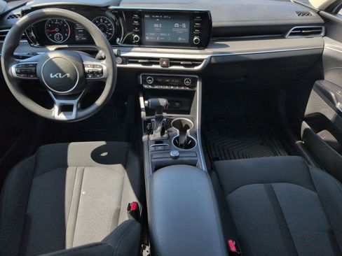 Used 2023 Kia K5 LXS image 29