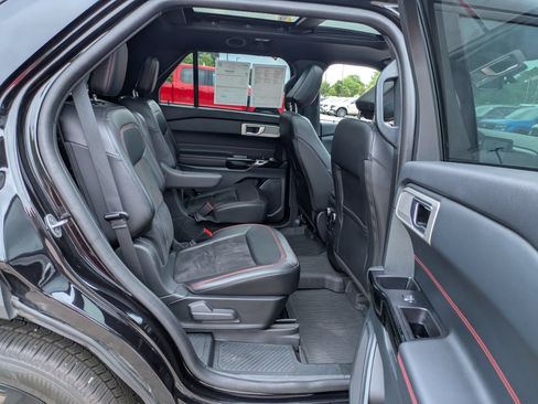 Used 2023 Ford Explorer ST-Line w/ Class IV Trailer Tow Package RWD image 37