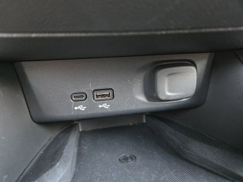 Used 2025 Buick Envista Avenir image 12