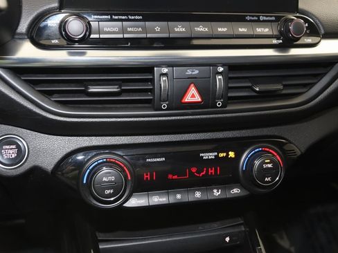 Used 2021 Kia Forte EX image 29