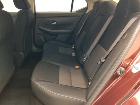 Used 2021 Nissan Sentra SV FWD image 18