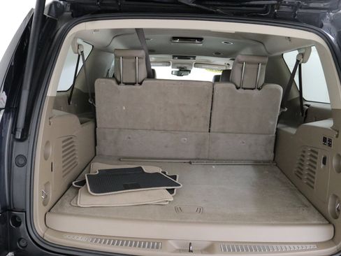 Used 2020 GMC Yukon XL SLT w/ Open Road Package image 26