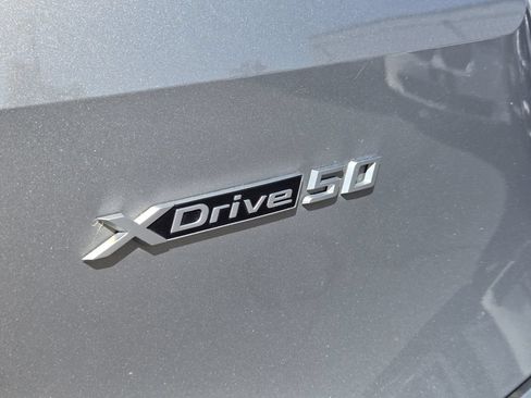 Used 2023 BMW iX xDrive50 w/ Premium Package AWD/4WD image 13
