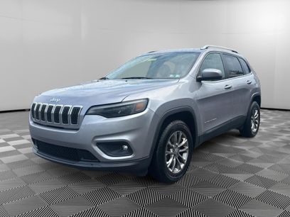 Used 2019 Jeep Cherokee Latitude Plus w/ Comfort/Convenience Group