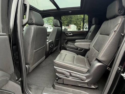 Used 2021 Chevrolet Suburban High Country AWD/4WD image 37