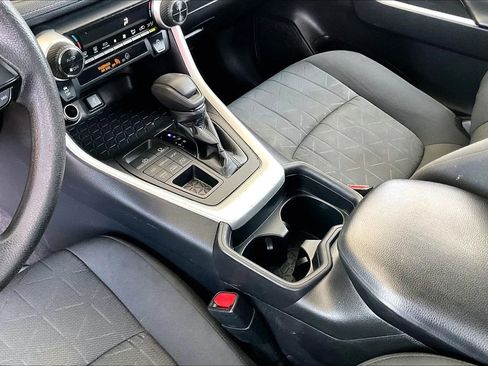Used 2021 Toyota RAV4 XLE image 13