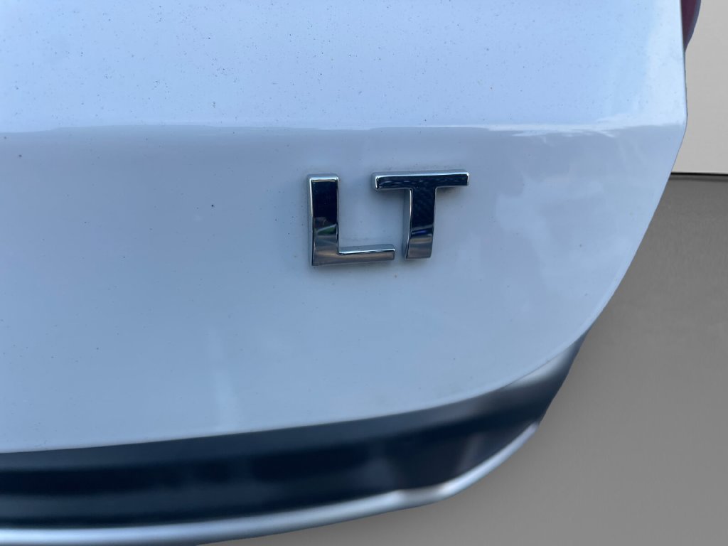 Used 2025 Chevrolet Trax LT w/ Driver Confidence Package FWD image 17
