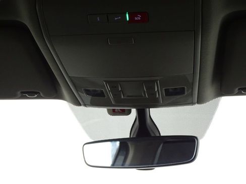 Used 2022 Volkswagen Atlas SE image 29