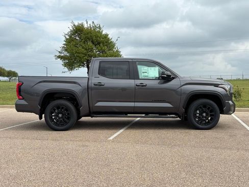 New 2026 Toyota Tundra Limited AWD/4WD image 5