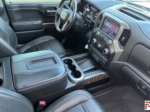 Used 2021 GMC Sierra 3500 Denali w/ Denali Ultimate Package image 17