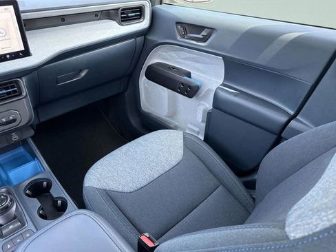 New 2025 Ford Maverick XLT w/ XLT Luxury Package image 19