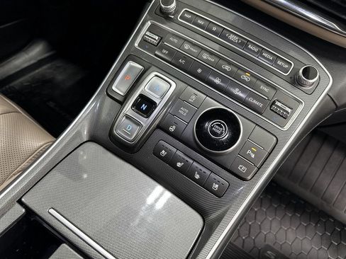 Certified 2022 Hyundai Santa Fe Limited FWD image 20
