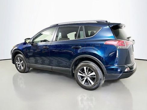Used 2017 Toyota RAV4 XLE w/ All Weather Liner Package AWD/4WD image 5