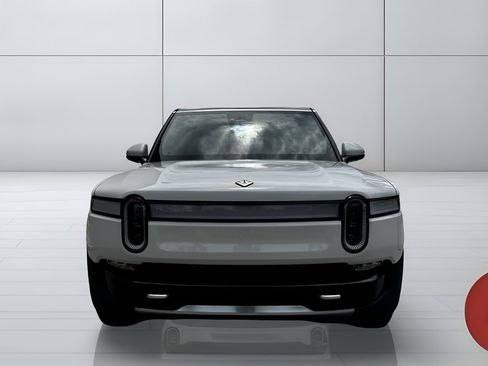 Used 2024 Rivian R1S Adventure AWD/4WD image 5