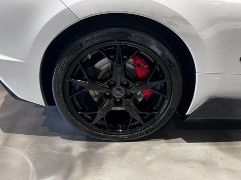 Used 2021 Chevrolet Corvette Stingray Premium Conv w/ Z51 Performance Package RWD image 27