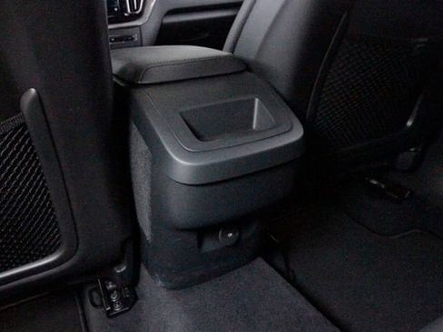 Certified 2025 Volvo XC60 B5 Plus AWD/4WD image 36