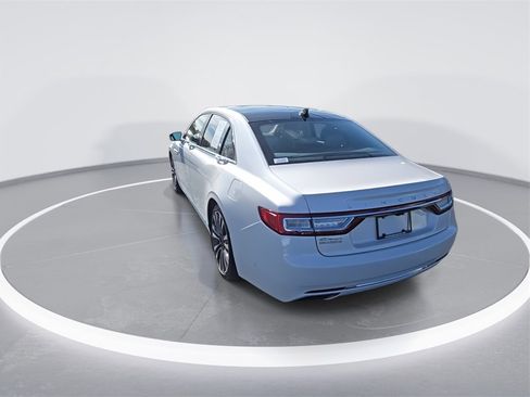 Used 2018 Lincoln Continental Reserve image 7