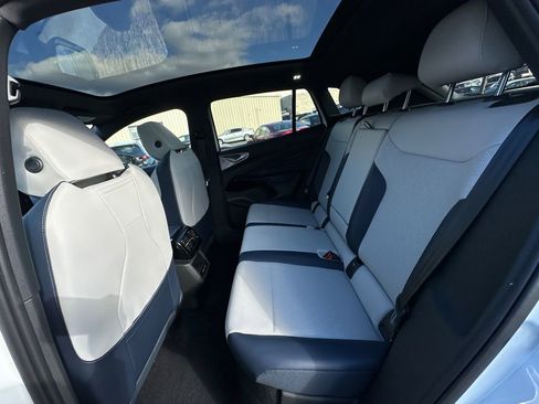 New 2025 Volkswagen ID.4 Pro S image 20