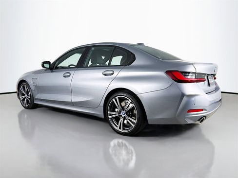 Certified 2023 BMW 330e w/ Premium Package image 5