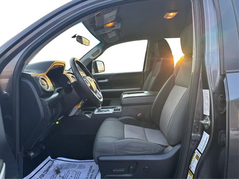 Used 2017 Toyota Tundra SR5 image 11