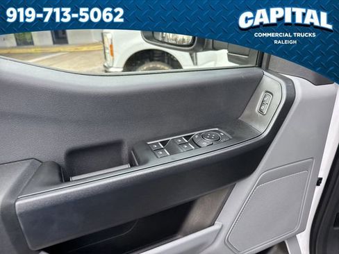 New 2026 Ford F250 XL w/ XL Chrome Package image 21