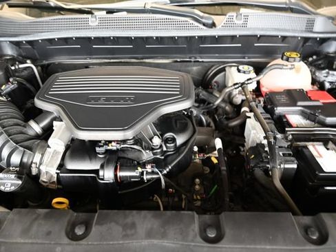 Used 2020 Chevrolet Blazer LT FWD image 29
