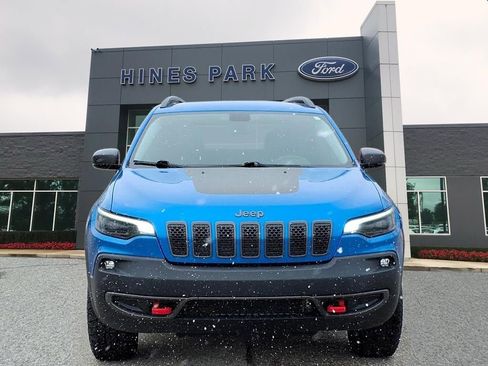 Used 2019 Jeep Cherokee Trailhawk w/ Cold Weather Group image 2