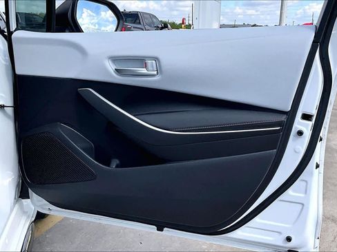 Used 2024 Toyota Corolla SE image 23