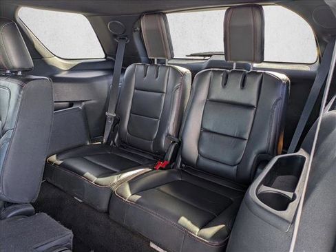 Used 2018 Ford Explorer Sport image 21