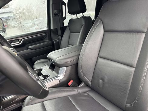 Used 2025 Chevrolet Silverado 3500 LTZ w/ LTZ Premium Package image 25