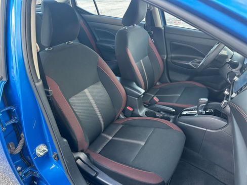 Used 2024 Nissan Versa SR image 34