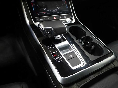 Used 2022 Audi Q7 Premium Plus image 27