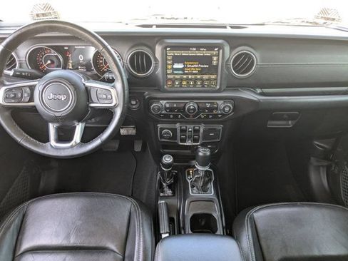 Used 2018 Jeep Wrangler Unlimited Sahara AWD/4WD image 14