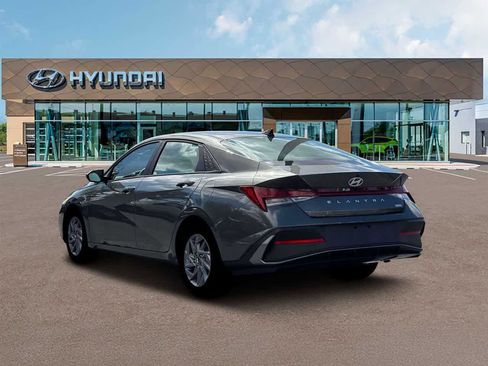 New 2026 Hyundai Elantra Blue image 24