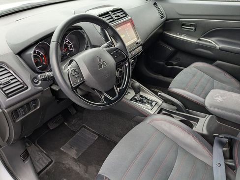Used 2025 Mitsubishi Outlander Sport SE image 14