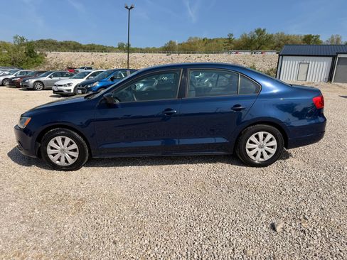 Used 2014 Volkswagen Jetta S FWD image 2
