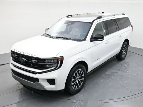 Certified 2025 Ford Expedition Max Platinum image 42