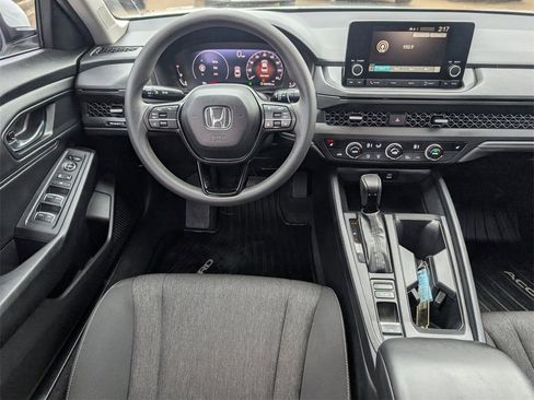 Certified 2023 Honda Accord EX image 26