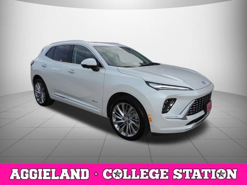 Used 2025 Buick Envision Avenir AWD/4WD image 3