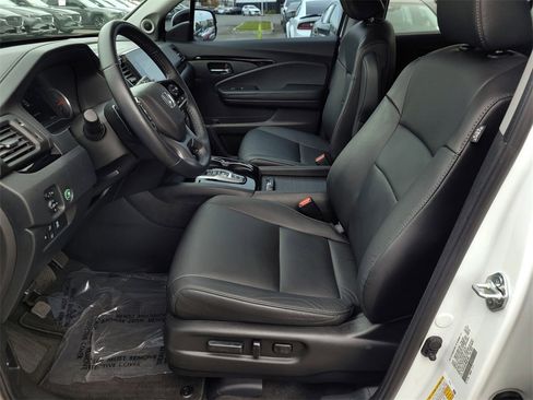 Used 2021 Honda Pilot Touring image 21