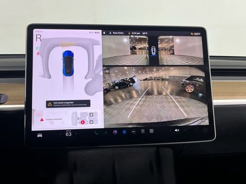 Used 2025 Tesla Model Y Long Range image 13