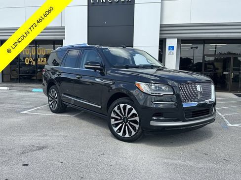 Used 2023 Lincoln Navigator Reserve RWD image 2