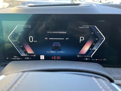 Used 2023 BMW X7 xDrive40i w/ Executive Package image 17