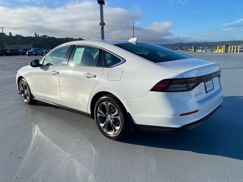 Certified 2023 Honda Accord EX image 10