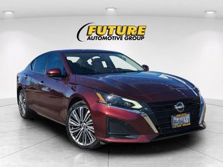Used 2023 Nissan Altima 2.5 SL video 1