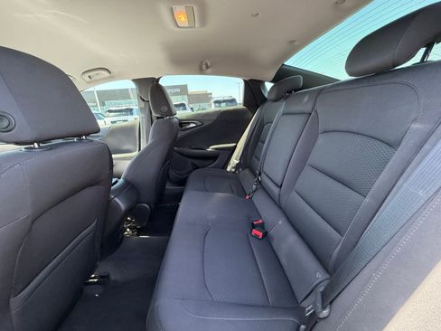 Used 2017 Chevrolet Malibu LS FWD image 17