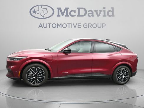 Used 2025 Ford Mustang Mach-E Premium RWD image 5