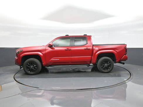 Certified 2024 Toyota Tacoma SR5 AWD/4WD image 4